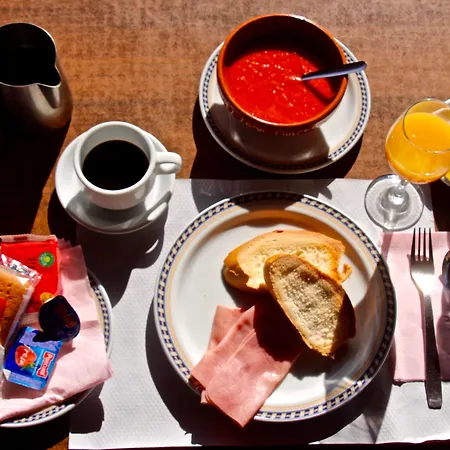 Hostel El Lago, Caceres *