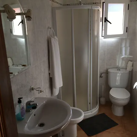 Hostel El Lago, Caceres