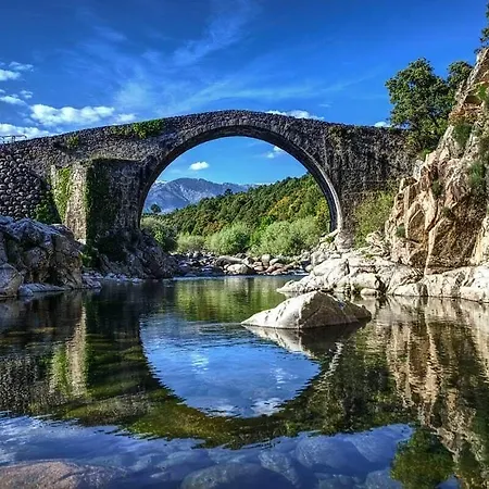 旅馆 El Lago, Caceres