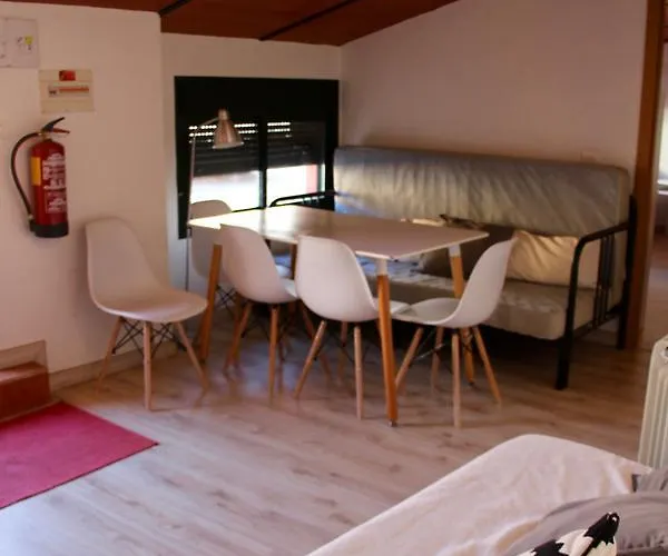 El Lago, Caceres 호스텔 하라이스 데 라 베라